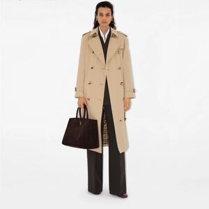 Burberry Waterloo Long Women’s Trench in Honey